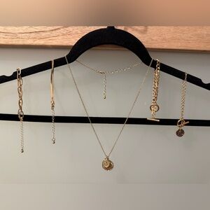 Costume bracelet and necklace set